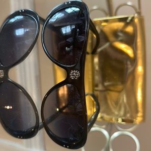Tory Burch sunnies